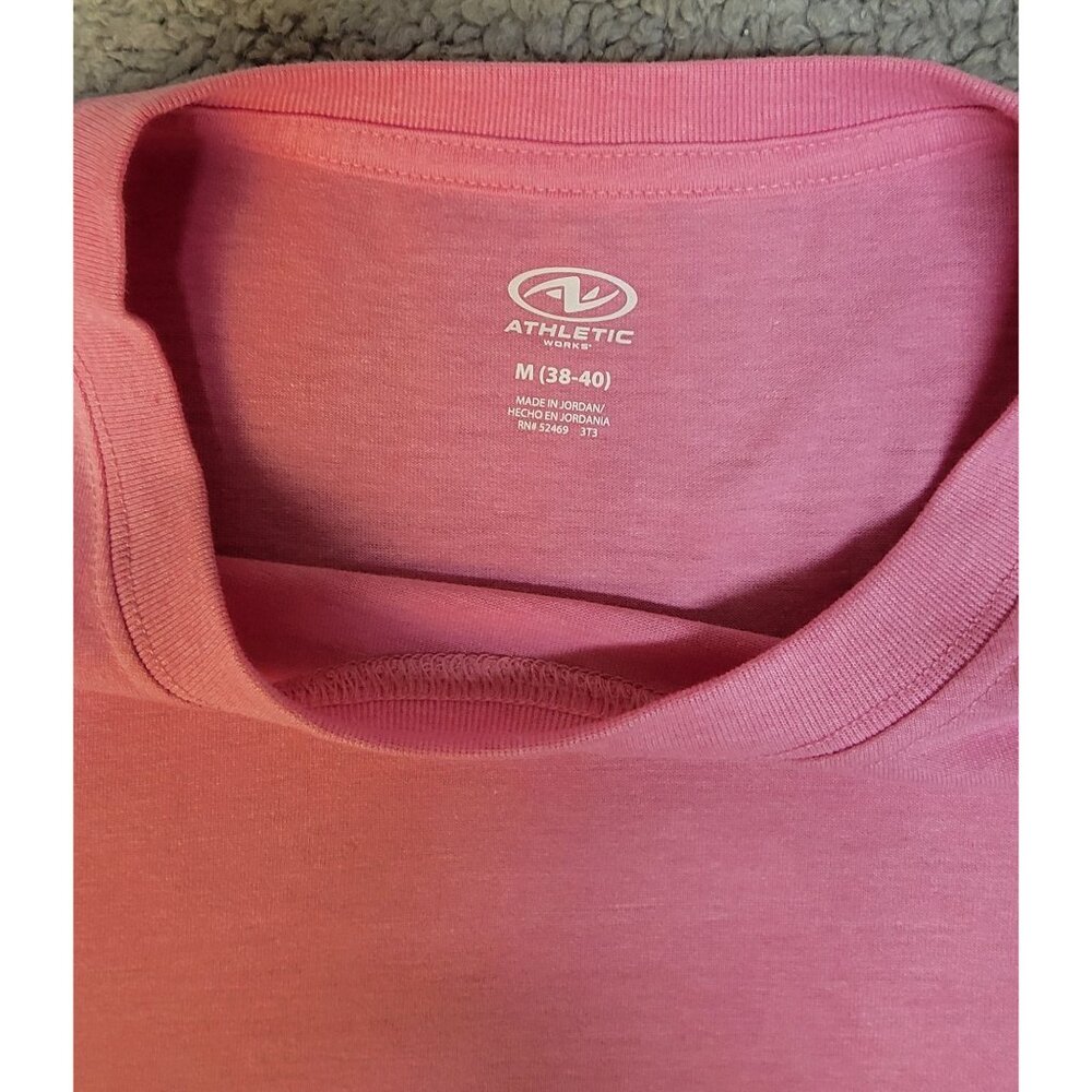 Athletic Works Crew Neck Short Sleeve Tee.  Size:  M (38 - 40) - Picture 3 of 11